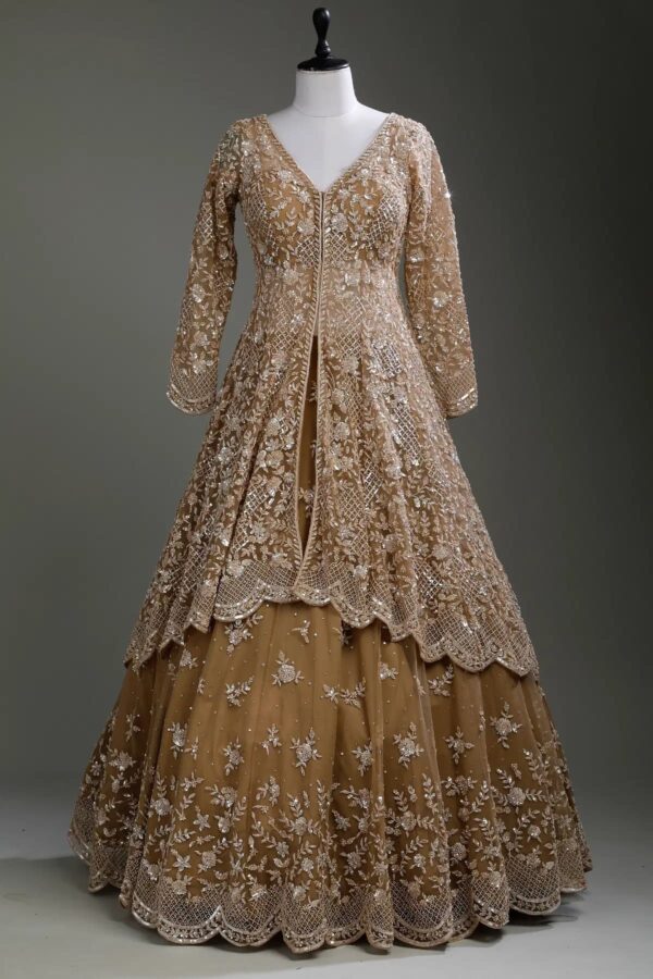 لباس رسمی زنانه به سبک لیه‌نگا (Lehenga Choli)